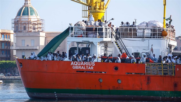 Plavidlo Aquarius patroluje ve Stedozemnm moi a zachrauje uprchlky.