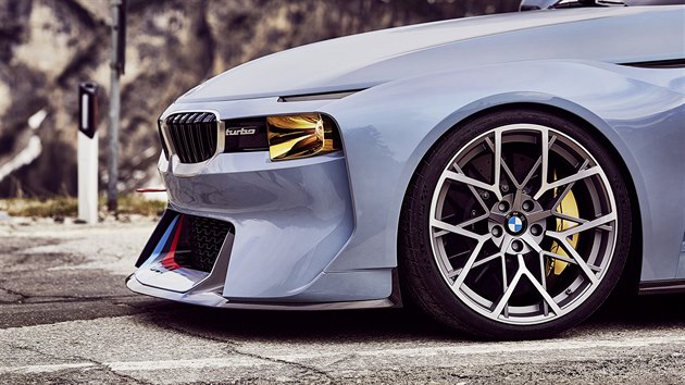 BMW 2002 Hommage