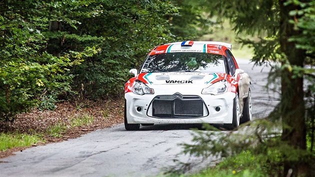 Francouzsk pilot Bryan Bouffier testoval na Krumlovsku svj citroen ped startem Barum Rally.