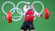 Vzpěrač Jiří Orság činku se 190 kilogramy v trhu nezvedl, náčiní mu vyklouzlo z... Vzpěrač Jiří Orság činku se 190 kilogramy v trhu nezvedl, náčiní mu vyklouzlo z...