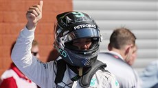 POLE POSITION. Nico Rosberg z Mercedesu vyrazí z prvního místa do závodu...