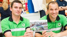 Jan Kopecký (vlevo) se spolujezdcem Pavlem Dreslerem. Jan Kopecký (vlevo) se spolujezdcem Pavlem Dreslerem.