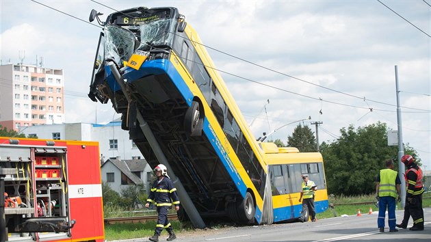 Nehoda trolejbusu v Otrokovicch.