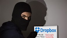 Hackeři nezískali přímo hesla, ale není problém si některá slabší hesla... Hackeři nezískali přímo hesla, ale není problém si některá slabší hesla...