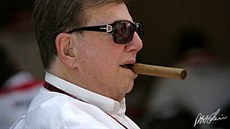 Závodní manager Carl Haas: legenda s doutníkem v puse a Paulem Newmanem po boku Závodní manager Carl Haas: legenda s doutníkem v puse a Paulem Newmanem po boku