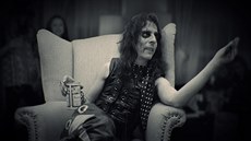 Z dokumentu Alice Cooper