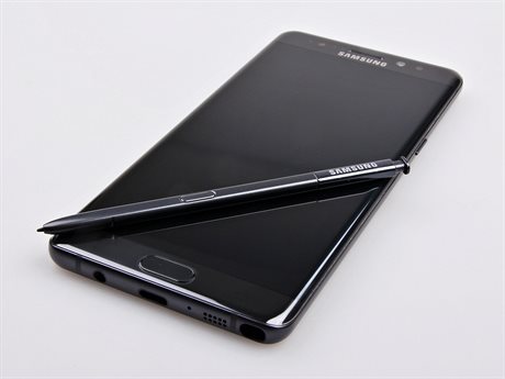 Problémy s Notem 7 Samsung nepotopily, firma ohlásila rekordní zisk.