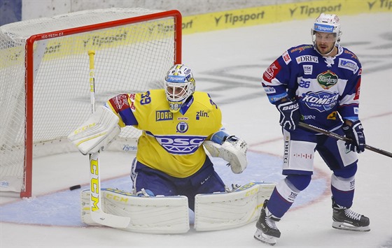 Martin Zaovi (vpravo) se ped tvrtfinále se Spartou vrací do sestavy Komety.