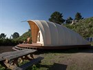 Luxusní stan pokrytý kvalitní průsvitnou tkaninou nataženou přes ocelovou, nebo... Luxusní stan pokrytý kvalitní průsvitnou tkaninou nataženou přes ocelovou, nebo...