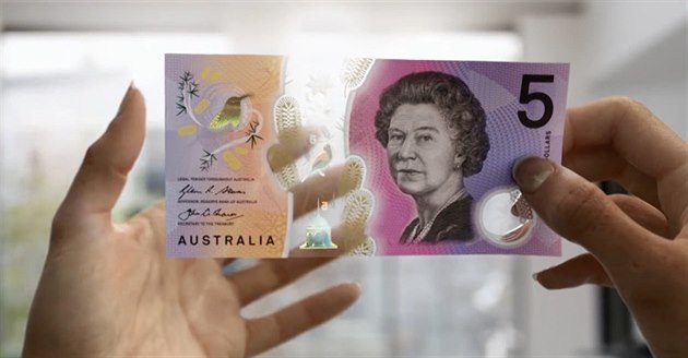 V Austrálii jdou do oběhu průhledné bankovky V Austrálii jdou do oběhu průhledné bankovky