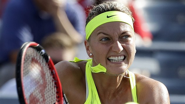 esk tenistka Petra Kvitov bouch do mku s velkou vervou bhem 3. kola na US Open.