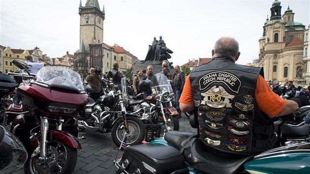 Spanilou jzdou Prahou, kter se zastnilo na 1500 harley, pokraoval 3. z v Praze tet. ronk setkn Prague Harley Days.