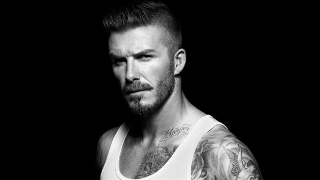 David Beckham byl prvnm fotbalistou, kter se stal mdnm kultem. A ikonou metrosexul