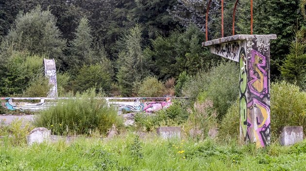 Dnes je eskotebovsk plovrna zpustl a zarostl. Radnice chce na tomto mst zdit biotopov koupalit.