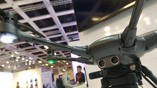 Spolenost Yuneec svj dron Typhoon Pro vybavila systémem RealSense od Intelu a...