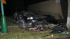 Trosky vozu značky Audi, ve kterém řidič zahynul. Trosky vozu značky Audi, ve kterém řidič zahynul.