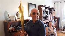 Marek Piestrak drží Velkou cenu Zlatý Asteroid, kterou získal na Mezinárodním... Marek Piestrak drží Velkou cenu Zlatý Asteroid, kterou získal na Mezinárodním...