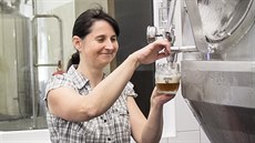 Společnost Liqui B, která v Blatné provozuje Zámeckou palírnu, otevřela v... Společnost Liqui B, která v Blatné provozuje Zámeckou palírnu, otevřela v...