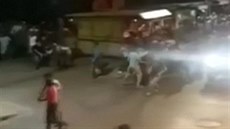 Venezuelského prezidenta honil rozzuřený hladový dav Venezuelského prezidenta honil rozzuřený hladový dav