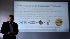 Pi koupit televizoru hledejte tuto nálepku. Takto oznaené pístroje nebudou mít s eským DVB-T2 vysíláním ádný problém.