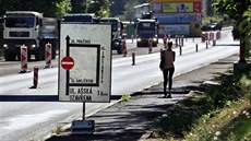 Uzavírky opravovaných silnic komplikují chebskou dopravu. Uzavírky opravovaných silnic komplikují chebskou dopravu.