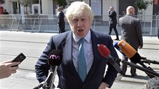 Britský ministr zahranií Boris Johnson na schzce ministr zahranií zemí...