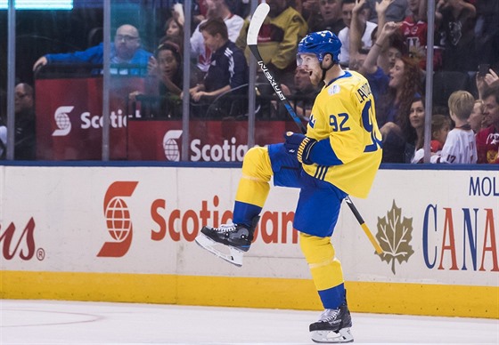 Gabriel Landeskog z Colorada je jedním z jedenácti védských hokejist z NHL, kteí jsou v nominaci na turnaj EHT v eských Budjovicích.