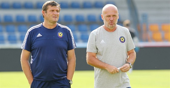 Michal Bílek (vpravo) a Michal Hipp na tréninku jihlavských fotbalist