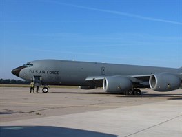 Tankovací letoun KC-135