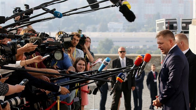 Slovensk premir Robert Fico ped zahjenm summitu EU v Bratislav (16.9.2016)