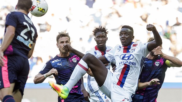 Momentka z utkn francouzsk ligy mezi Lyonem a Bordeaux.