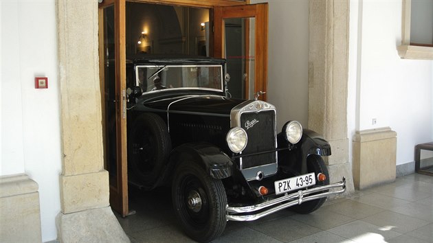 Moravsk zemsk muzeum zskalo do svch sbrek cenn historick automobil Praga Alfa XIX.