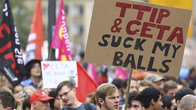 Proti dohodm TTIP a CETA protestovaly v Nmecku destky tisc lid (17. z 2016)