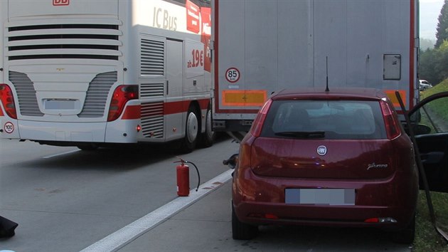 Tragick nehoda na dlnici D5 pobl Pimdy si vydala jeden lidsk ivot. (14. z 2016)