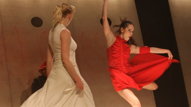 Inscenaci Carmen piveze do esk republiky Slovensk divadlo tanca Bratislava.