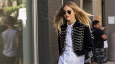 Italská blogerka Chiara Ferragni zkombinovala dvouřadé vojenské sako a... Italská blogerka Chiara Ferragni zkombinovala dvouřadé vojenské sako a...