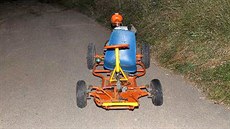 Motokára, se kterou na Blanensku vyjel opilý šofér na rušnou silnici. (11. září... Motokára, se kterou na Blanensku vyjel opilý šofér na rušnou silnici. (11. září...