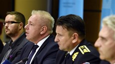 Zleva náměstek ministra vnitra pro řízení sekce ekonomiky, strategií a... Zleva náměstek ministra vnitra pro řízení sekce ekonomiky, strategií a...