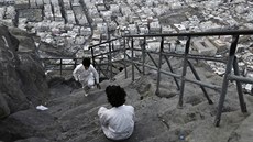 Dti si hrají na schoditi na horu Hirá, kde ml Mohamed první zjevení kázat...