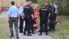 Útočníka, který zranil dva pracovníky přepravní kontroly, zadrželi policisté ve... Útočníka, který zranil dva pracovníky přepravní kontroly, zadrželi policisté ve...