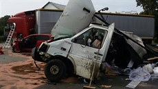 Při tragické nehodě pěti aut v Lípě nad Orlicí zemřel řidič dodávky (16.9.2016). Při tragické nehodě pěti aut v Lípě nad Orlicí zemřel řidič dodávky (16.9.2016).