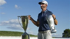 Americký golfista Dustin Johnson vyhrál v Carmelu BMW Championship a získal... Americký golfista Dustin Johnson vyhrál v Carmelu BMW Championship a získal...