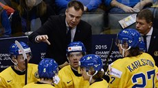 Švédský trenér Rikard Grönborg dává pokyny svým svěřencům. Švédský trenér Rikard Grönborg dává pokyny svým svěřencům.
