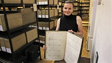 Archivářka Hana Šustková. Archivářka Hana Šustková.