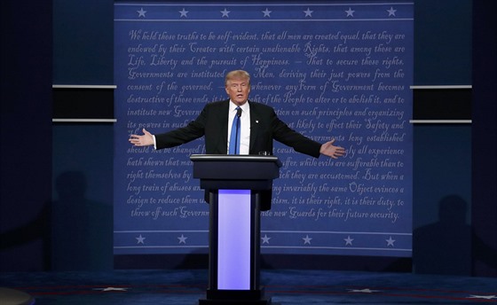 Trump psobil bhem debaty ivelný dojmem (27. záí 2016)