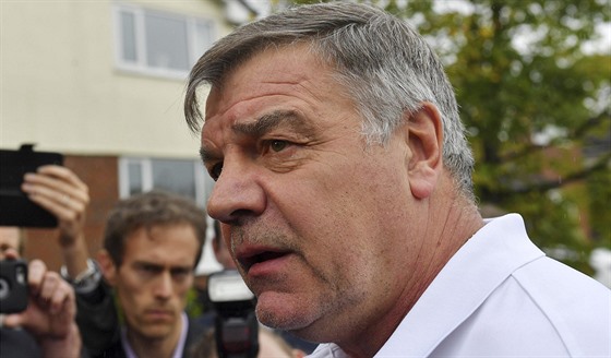 Sam Allardyce bhem rozhovoru s novinái.