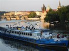 Podvečerní projížd´ky po Vltavě Podvečerní projížd´ky po Vltavě