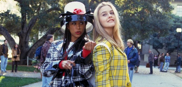 Stacey Dash (vlevo) a Alicia Silverstone ve filmu Bezmocná (1995) Stacey Dash (vlevo) a Alicia Silverstone ve filmu Bezmocná (1995)
