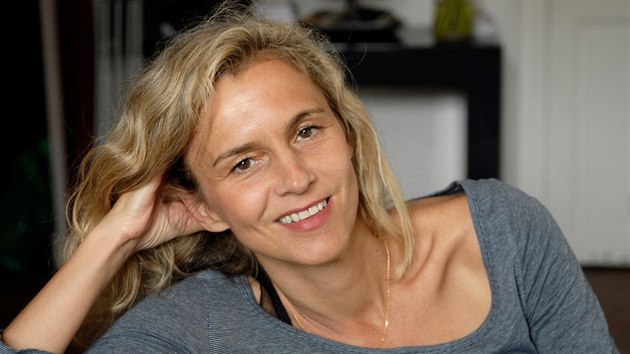 Spisovatelka Delphine de Vigan Spisovatelka Delphine de Vigan