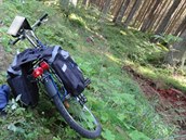 Pětasedmdesátiletý cyklista spadl z kola mezi obcemi České Žleby a Dobrá na... Pětasedmdesátiletý cyklista spadl z kola mezi obcemi České Žleby a Dobrá na...
